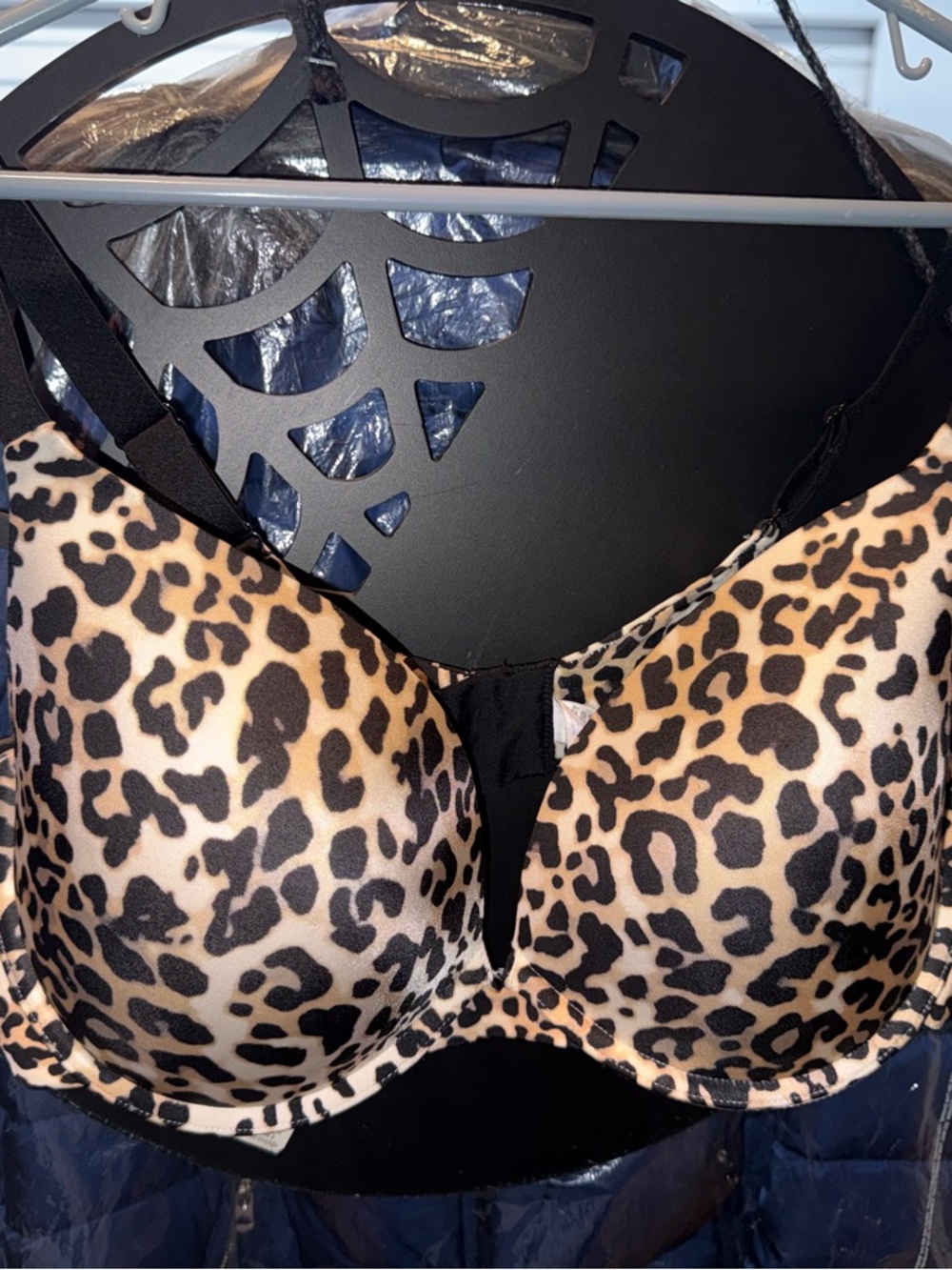 3 Bras -42Ds